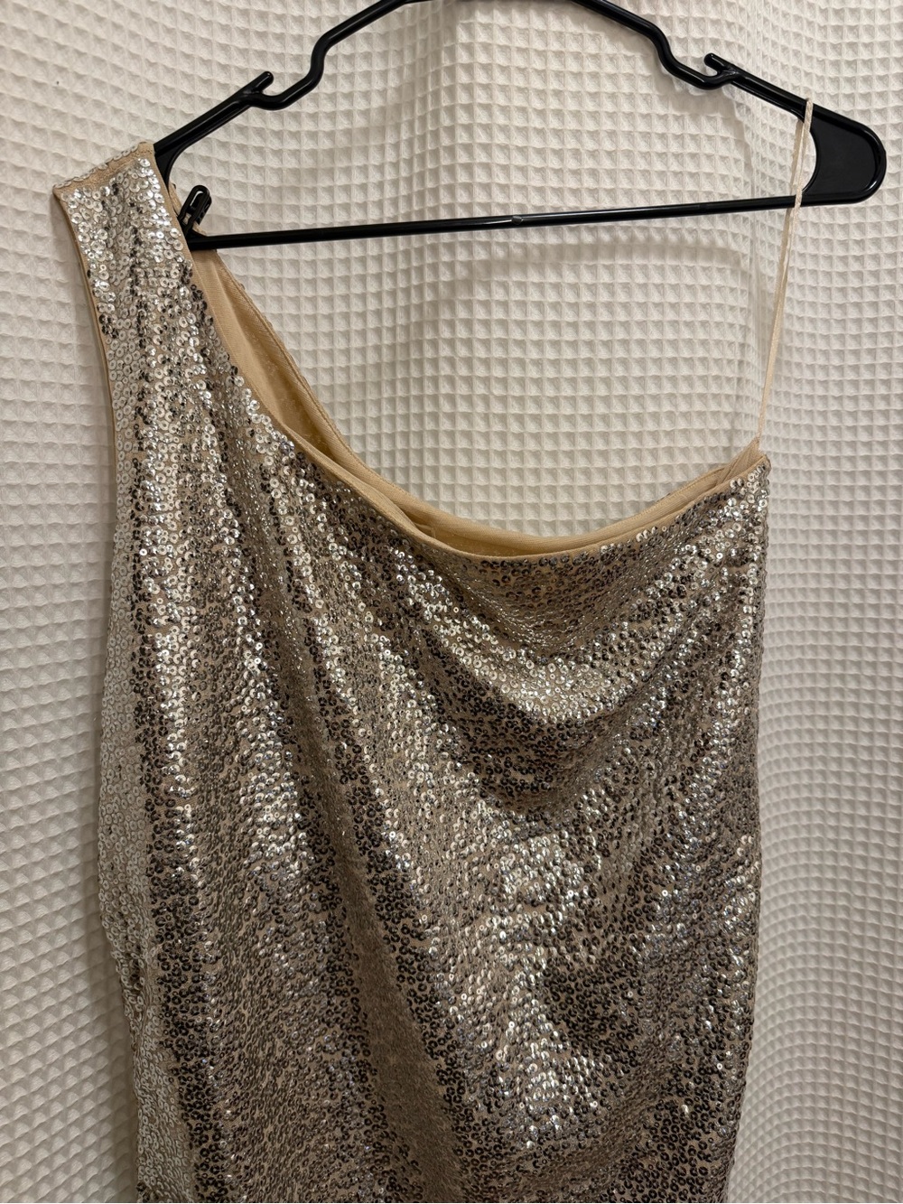 Michael Kors Gold Sequin One-Shoulder Cocktail Dress - Picture 3 of 7